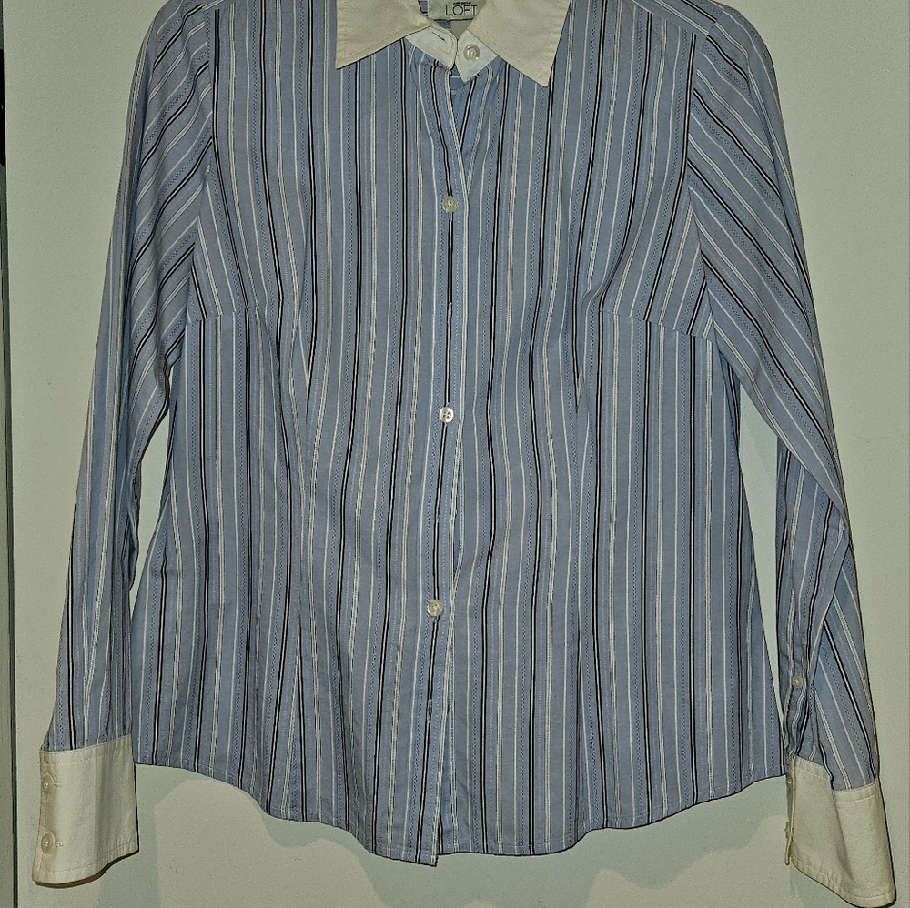 Ann Taylor LOFT, Blue / White, long sleeve casual blouse w/French Cuffs, size 8.